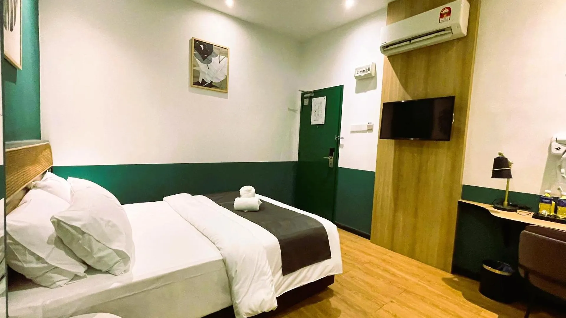 Enclave Hotel Kuala Lumpur - Previously Known As Season Point Hotel 3*,  Malaysia