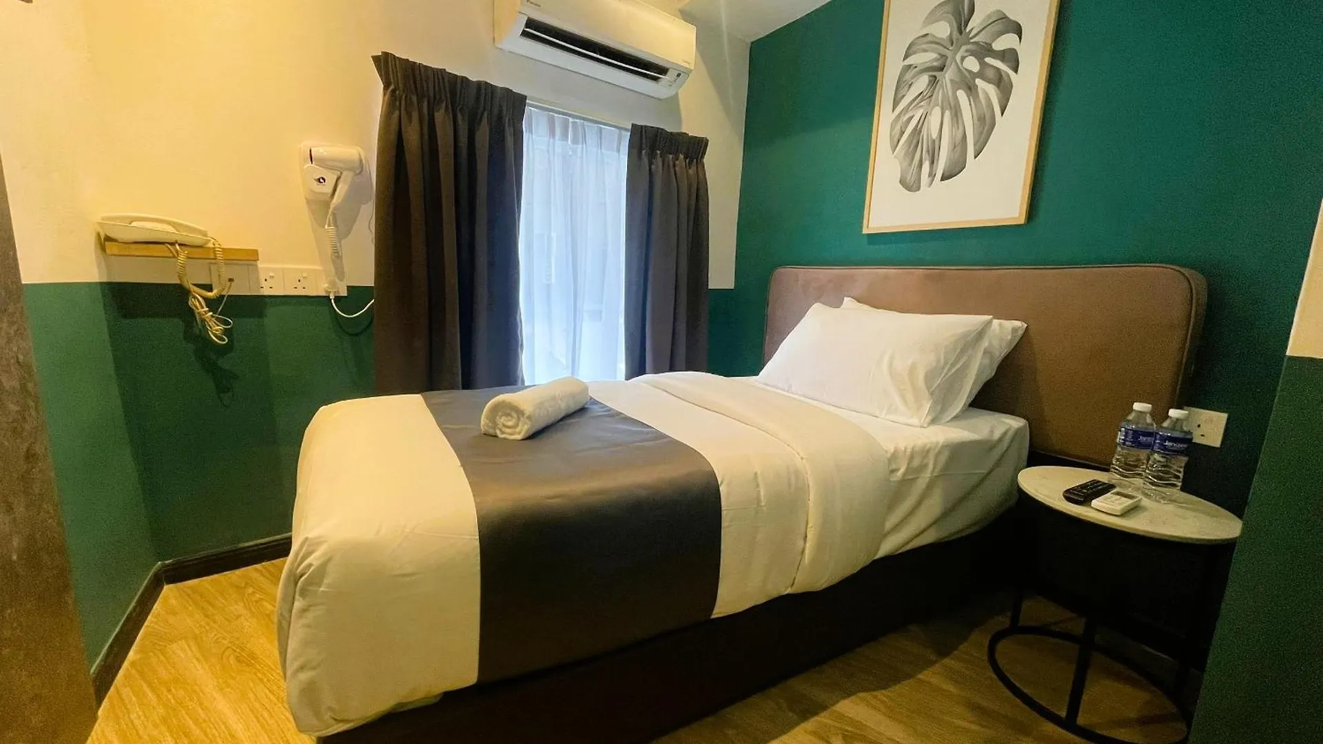 Enclave Hotel Kuala Lumpur - Previously Known As Season Point Hotel 3*,