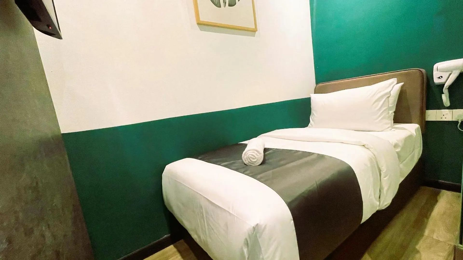 Enclave Hotel Kuala Lumpur - Previously Known As Season Point Hotel 3*,  Malaysia