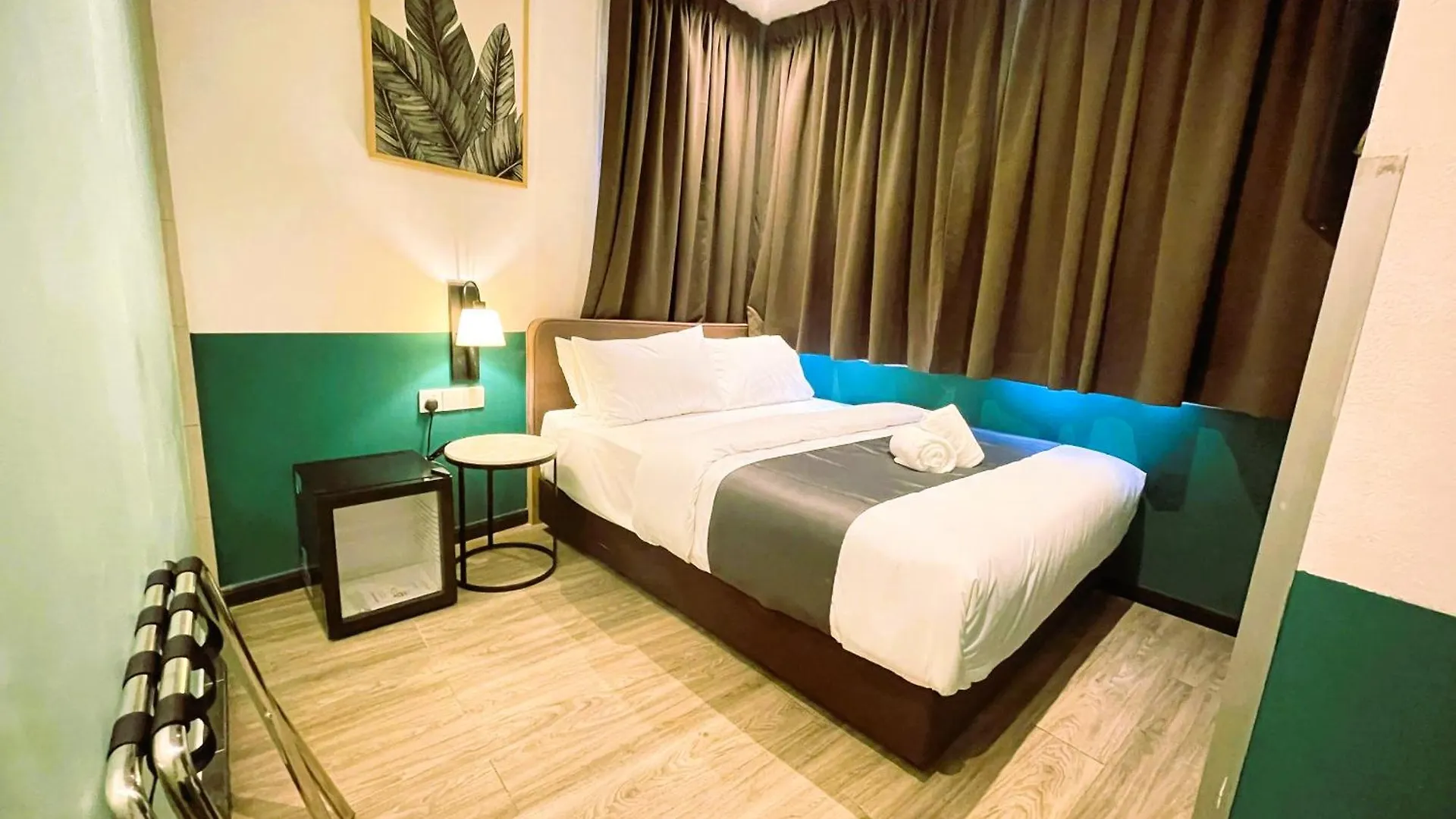 Enclave Hotel Kuala Lumpur - Previously Known As Season Point Hotel 3*,